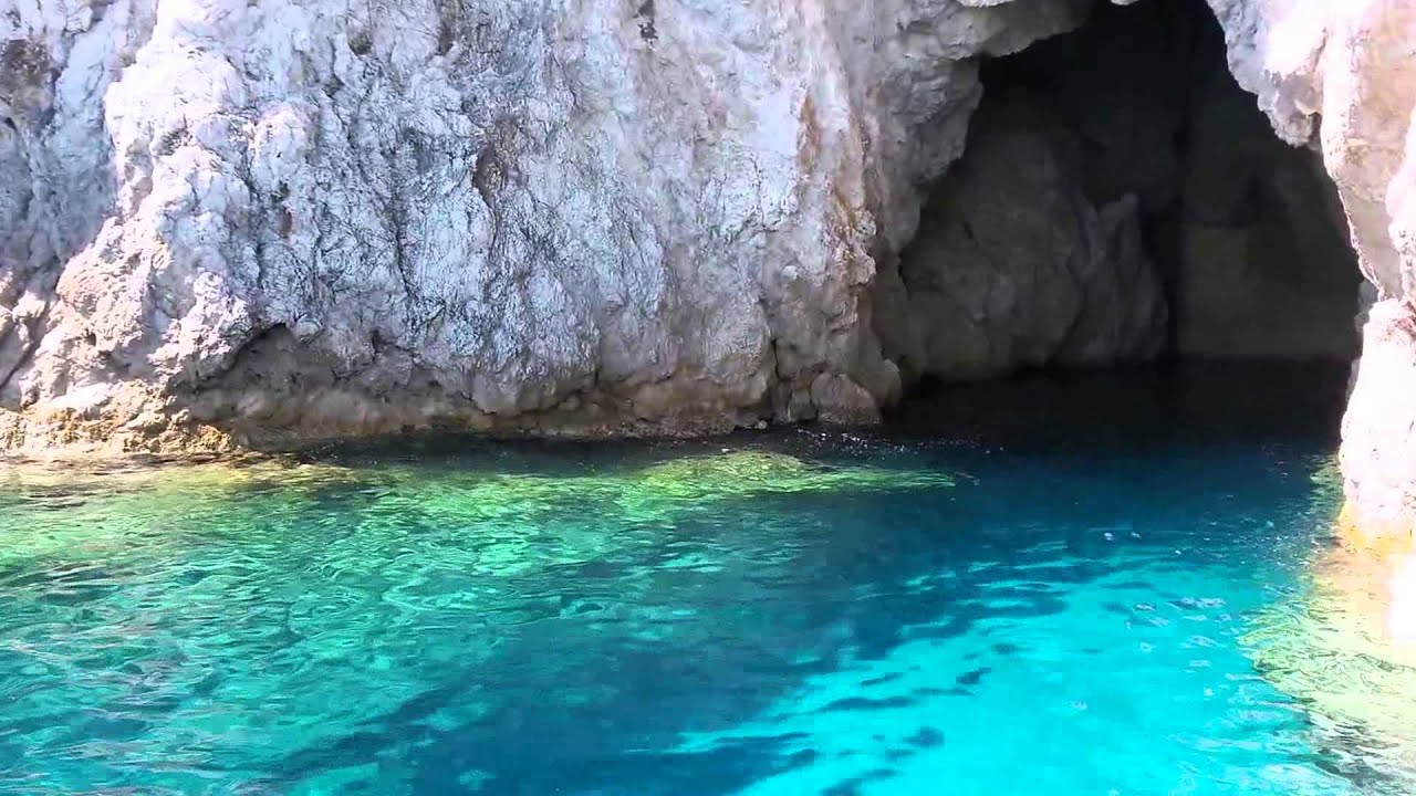 Fosforlu Mağara: Alanya'nın Yeraltındaki Büyülü Işık Şöleni ve Keşif Rehberi